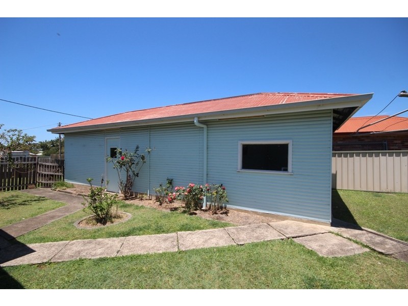 18 Milligan Street, Taree NSW 2430