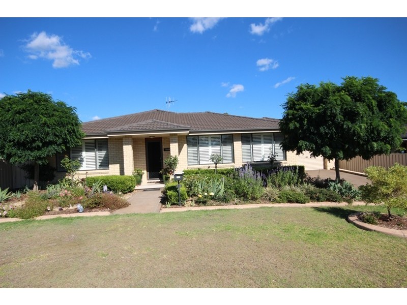 16 Abbott Street, Wingham NSW 2429