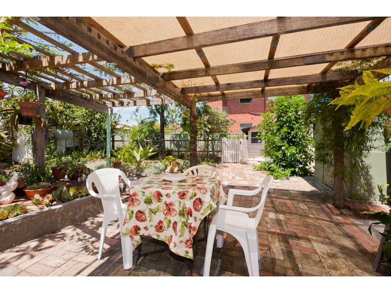 120 Manning Street, Taree NSW 2430