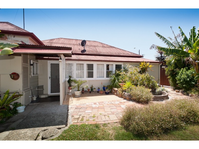 120 Manning Street, Taree NSW 2430