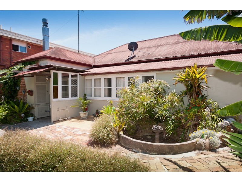 120 Manning Street, Taree NSW 2430