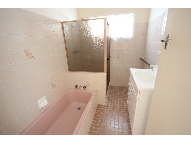 1 Mcrae Avenue, Taree NSW 2430