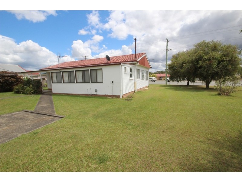 1 Mcrae Avenue, Taree NSW 2430