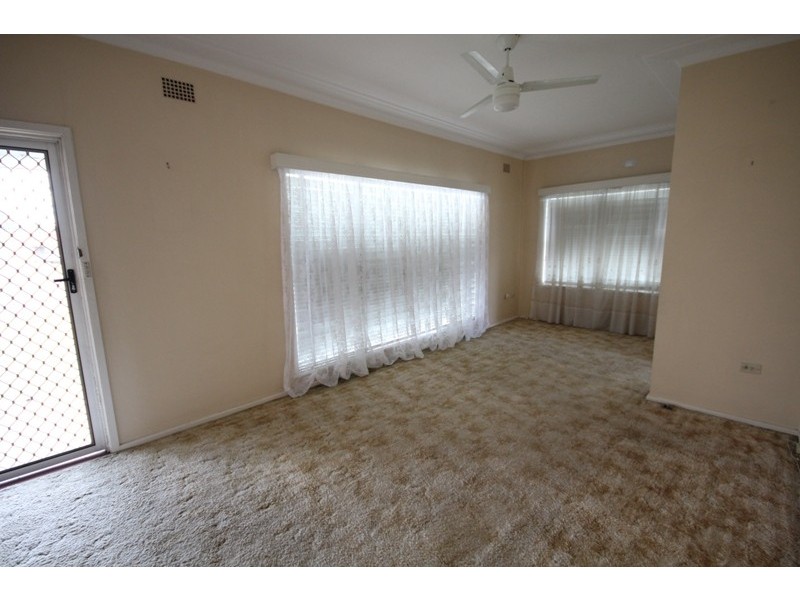 1 Mcrae Avenue, Taree NSW 2430