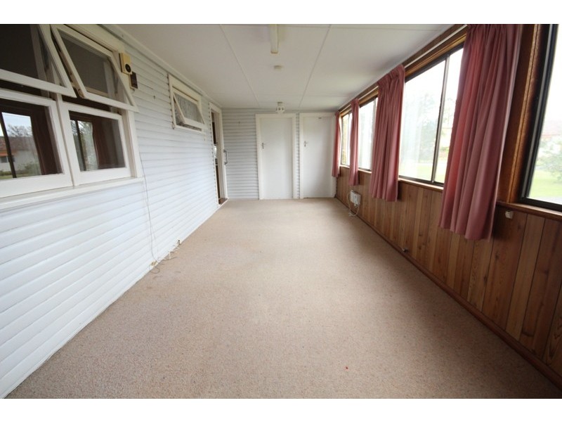 1 Mcrae Avenue, Taree NSW 2430