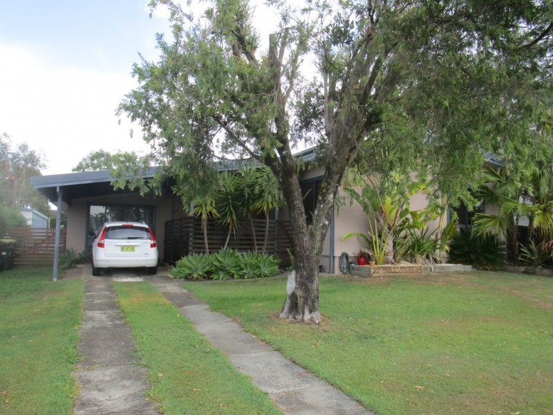 8 McLaughlin Avenue, Taree NSW 2430