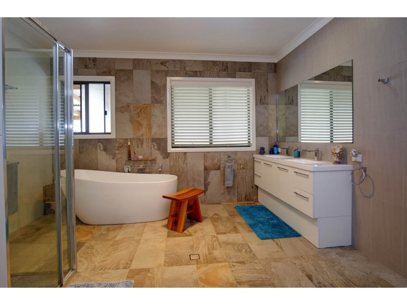 382 Tinonee Road, Wingham NSW 2429