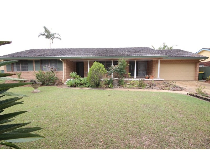 33 Bushland Drive, Taree NSW 2430