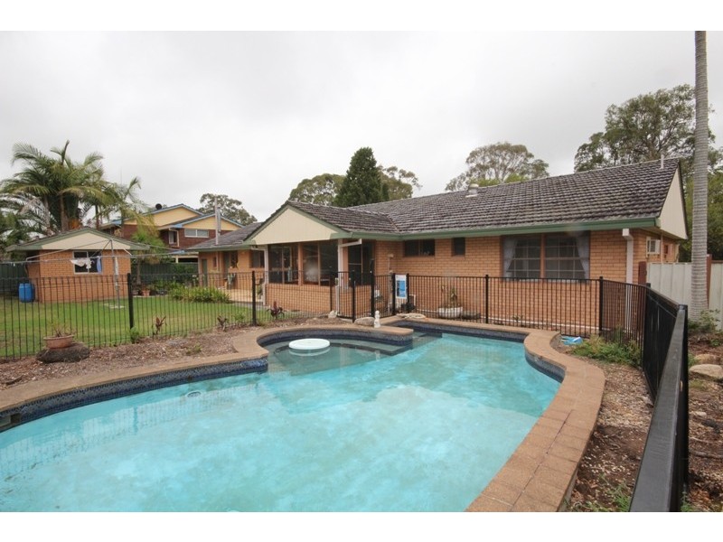 33 Bushland Drive, Taree NSW 2430