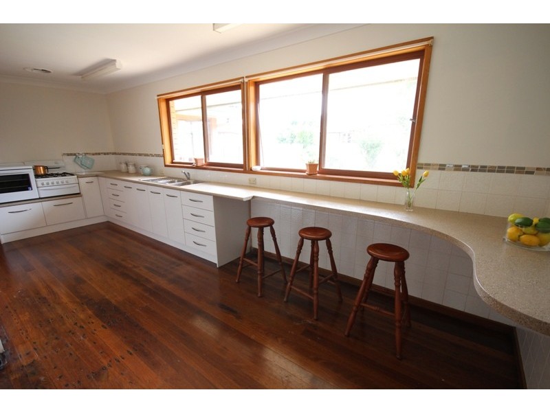33 Bushland Drive, Taree NSW 2430