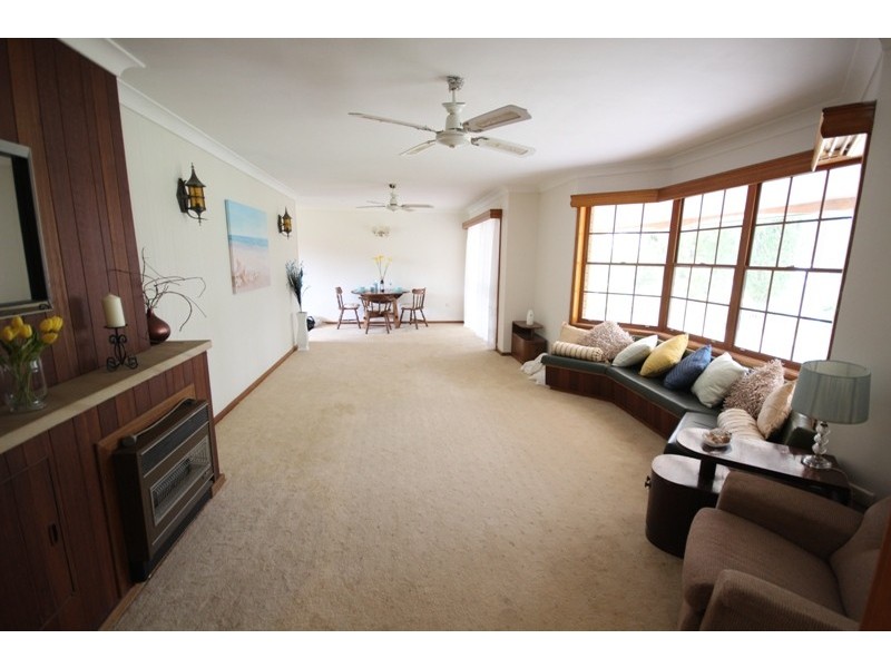 33 Bushland Drive, Taree NSW 2430