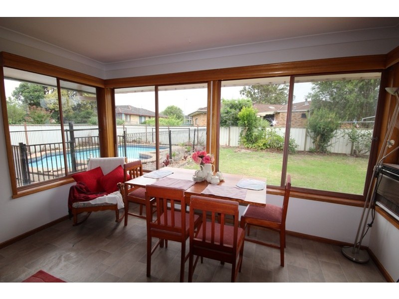 33 Bushland Drive, Taree NSW 2430