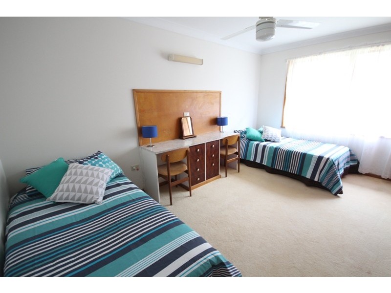 33 Bushland Drive, Taree NSW 2430