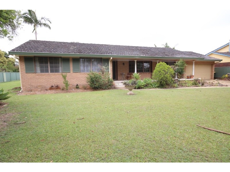 33 Bushland Drive, Taree NSW 2430