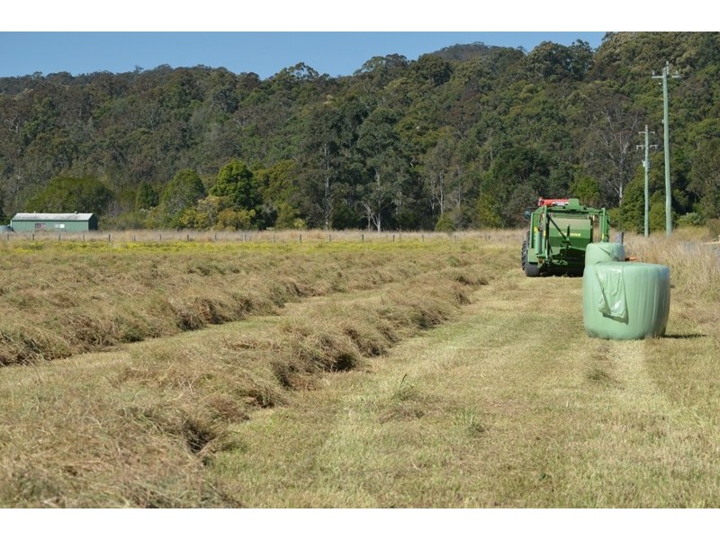 2 Locketts Crossing Road, Coolongolook NSW 2423