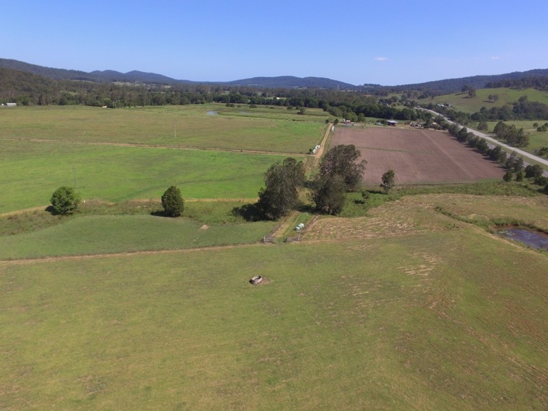 2 Locketts Crossing Road, Coolongolook NSW 2423