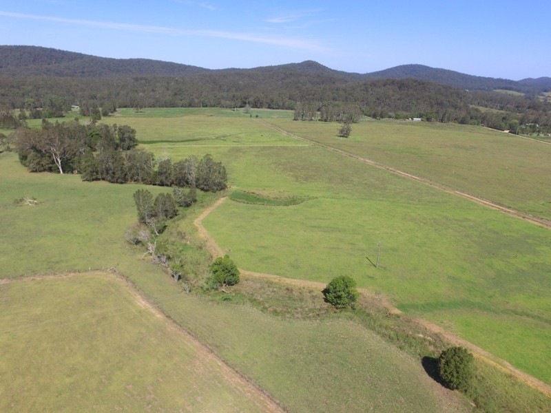 2 Locketts Crossing Road, Coolongolook NSW 2423