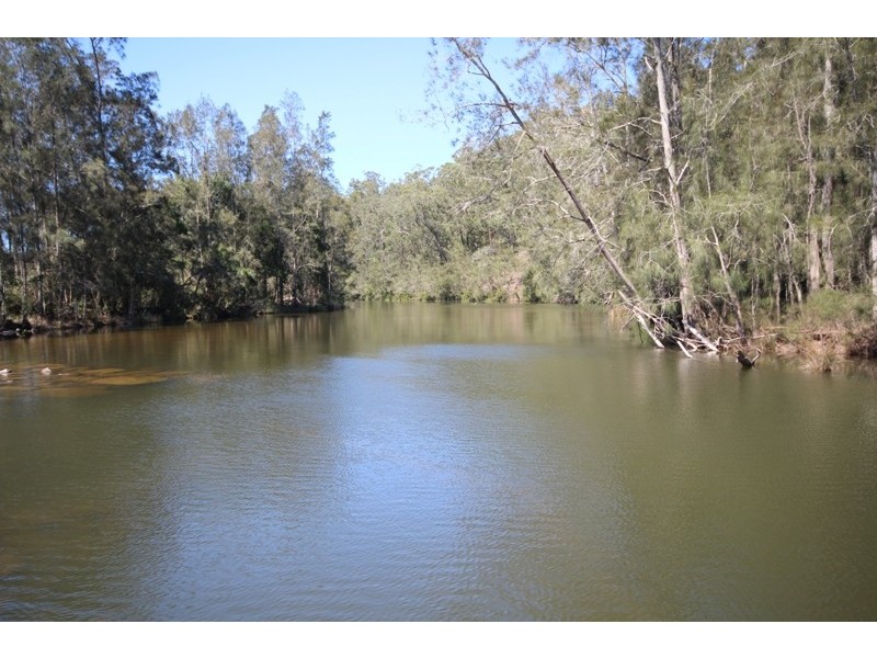 2 Locketts Crossing Road, Coolongolook NSW 2423