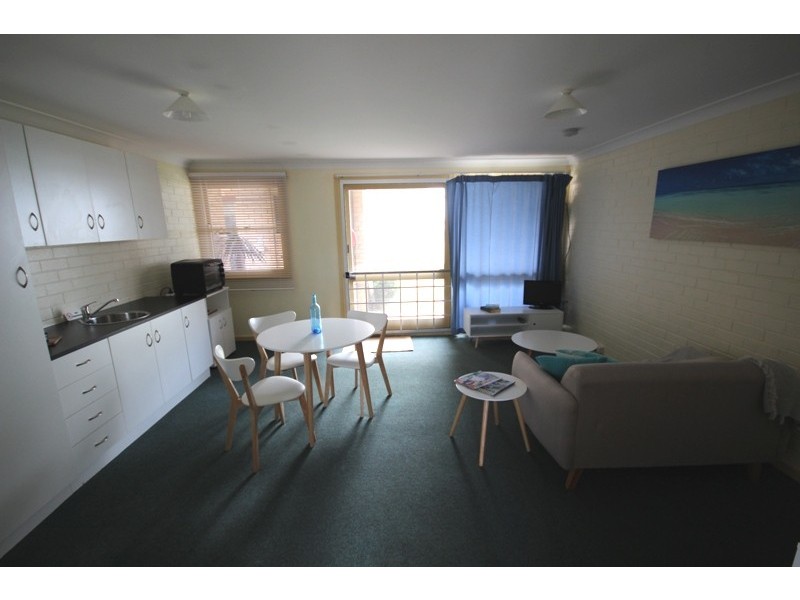 4/89-91 Main Street, Manning Point NSW 2430