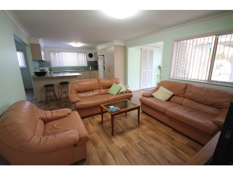 80 Oxley Street, Taree NSW 2430