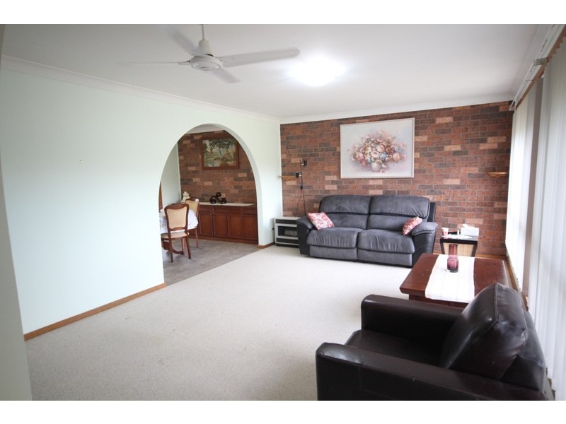 9 Kodi Close, Old Bar NSW 2430