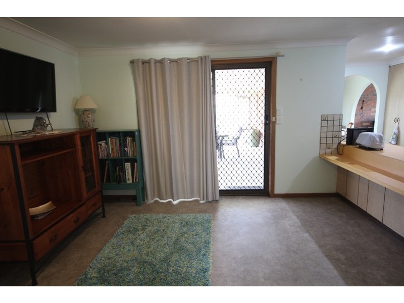 9 Kodi Close, Old Bar NSW 2430