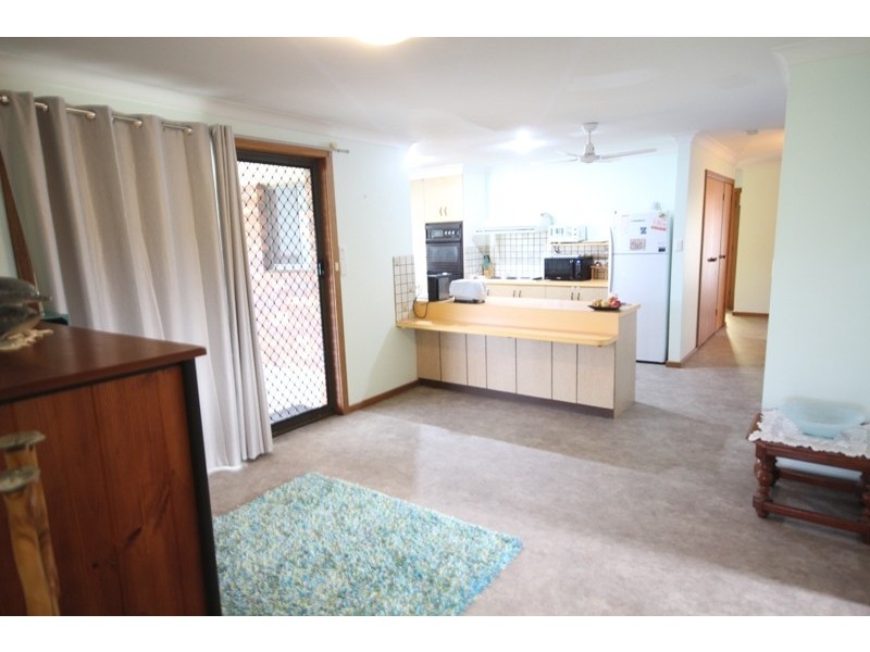 9 Kodi Close, Old Bar NSW 2430