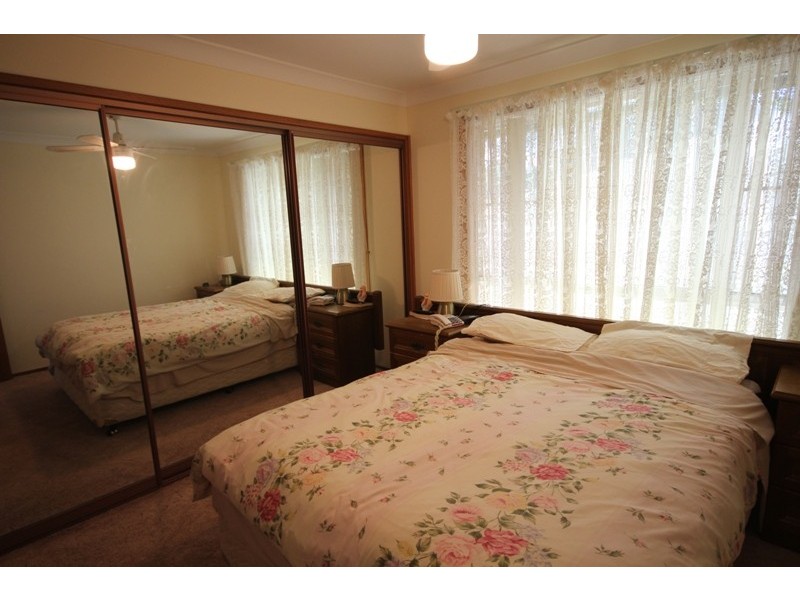 6 Laurina Close, Old Bar NSW 2430