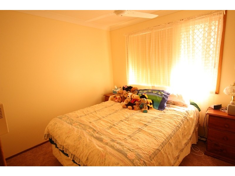 6 Laurina Close, Old Bar NSW 2430