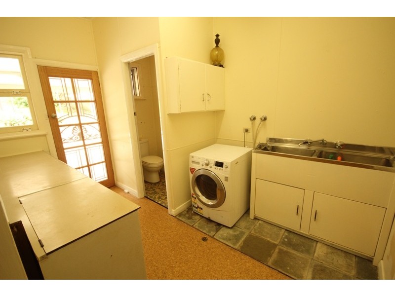 19 Maiden Avenue, Taree NSW 2430