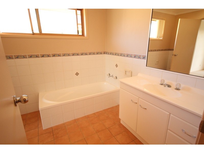 13 Burrawong Crescent, Taree NSW 2430