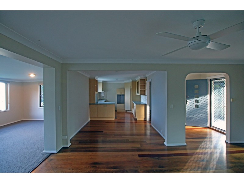 18 Tristania Crescent, Taree NSW 2430