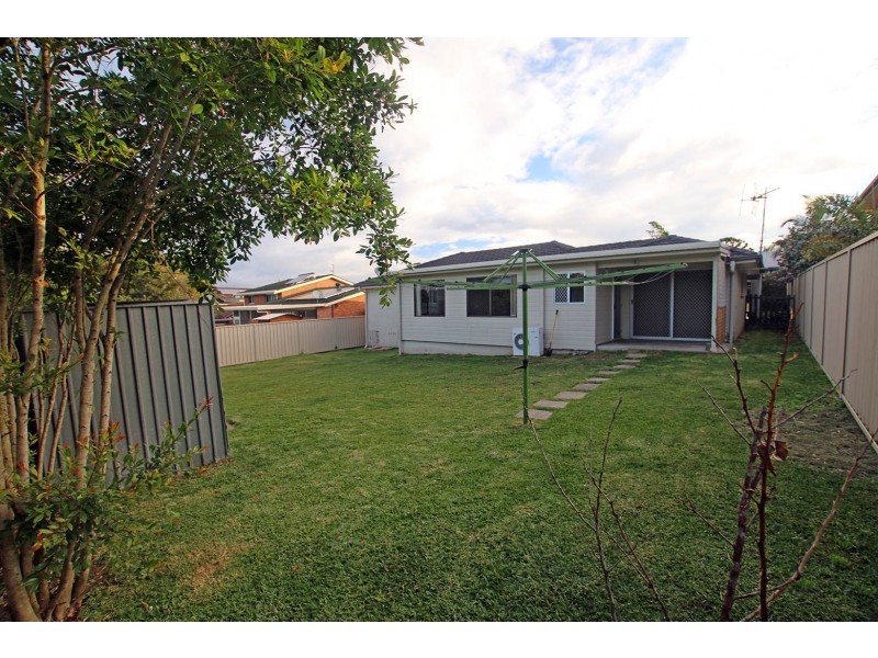 18 Tristania Crescent, Taree NSW 2430
