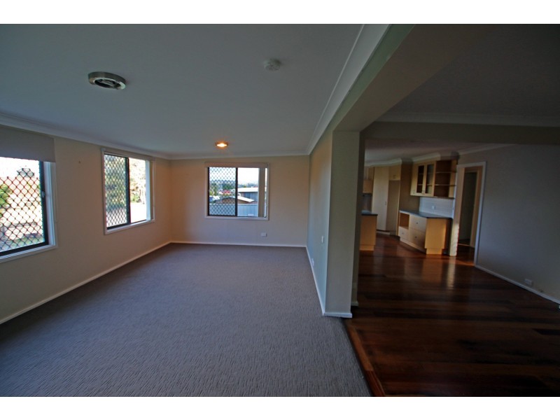 18 Tristania Crescent, Taree NSW 2430