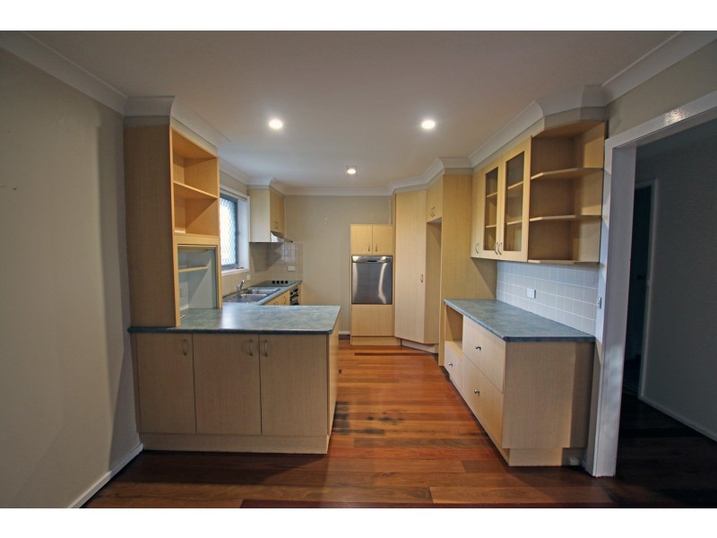 18 Tristania Crescent, Taree NSW 2430