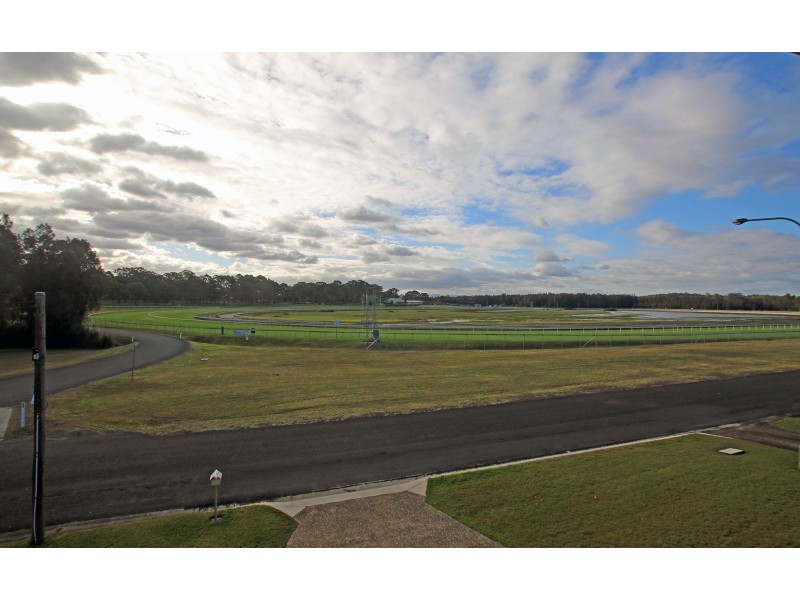 19 Lawson Crescent, Taree NSW 2430