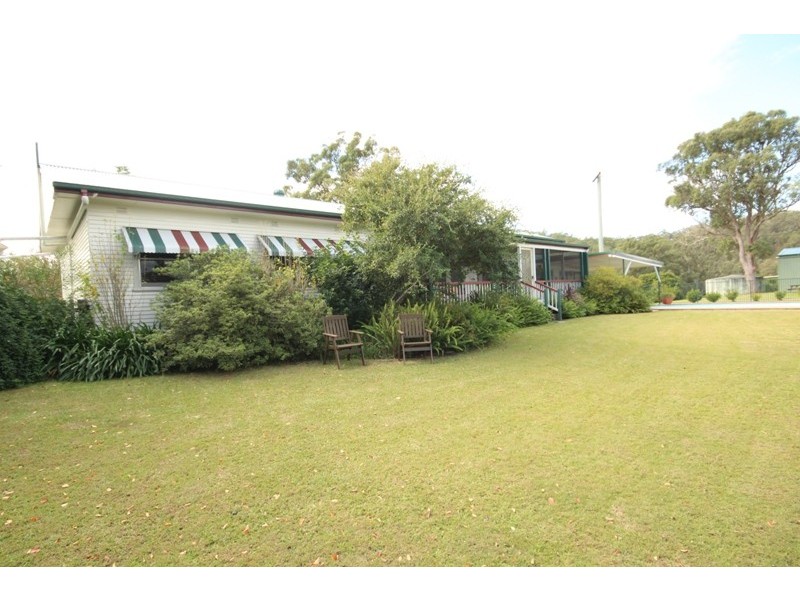 52 Kimbriki Road, Burrell Creek NSW 2429