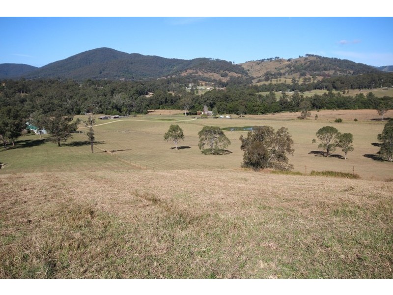 52 Kimbriki Road, Burrell Creek NSW 2429