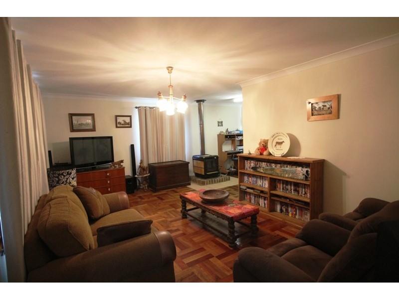 23 Kanangra Drive, Taree NSW 2430