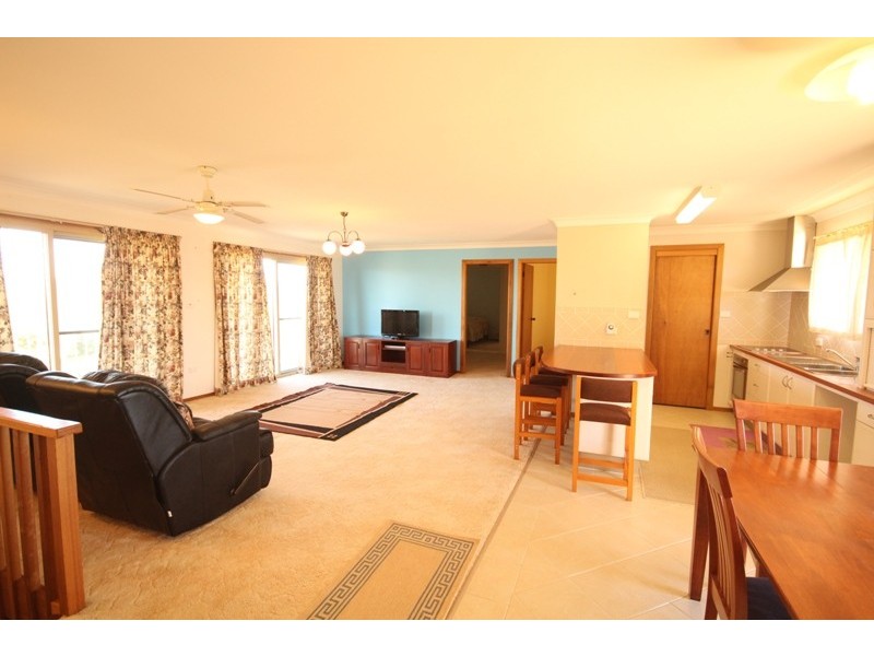 4 Shelly Close, Wallabi Point NSW 2430