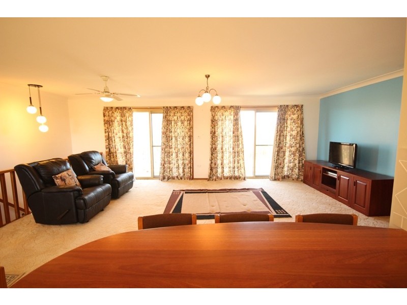 4 Shelly Close, Wallabi Point NSW 2430