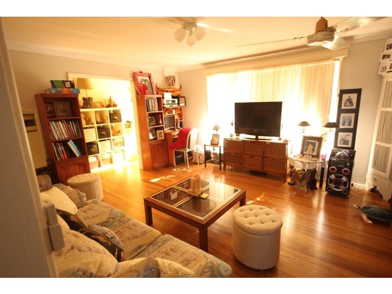 1 Hillcrest Close, Taree NSW 2430