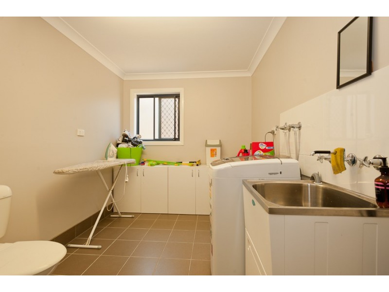 4a Allumba Close, Taree NSW 2430