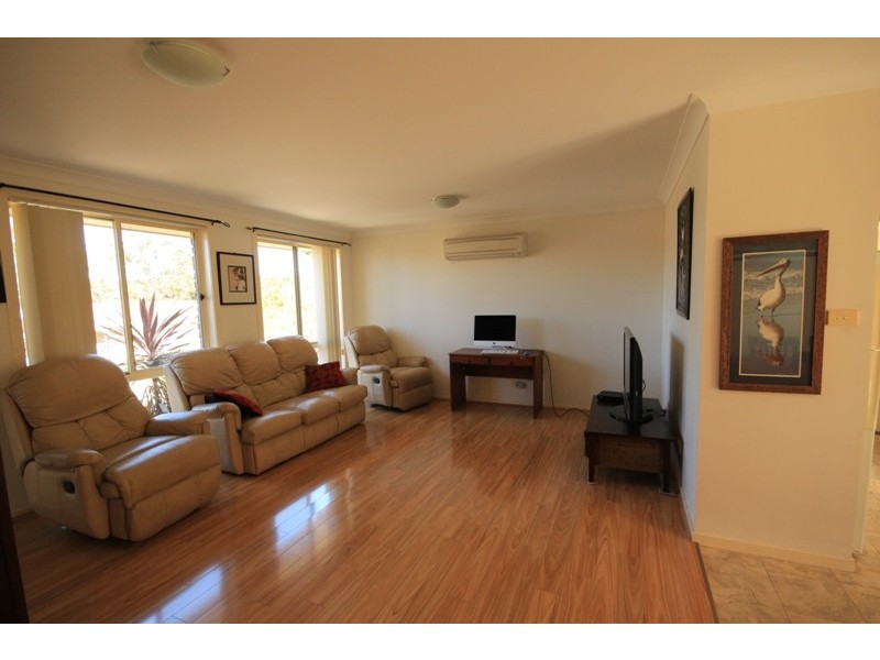 12 Caparra Close, Tinonee NSW 2430