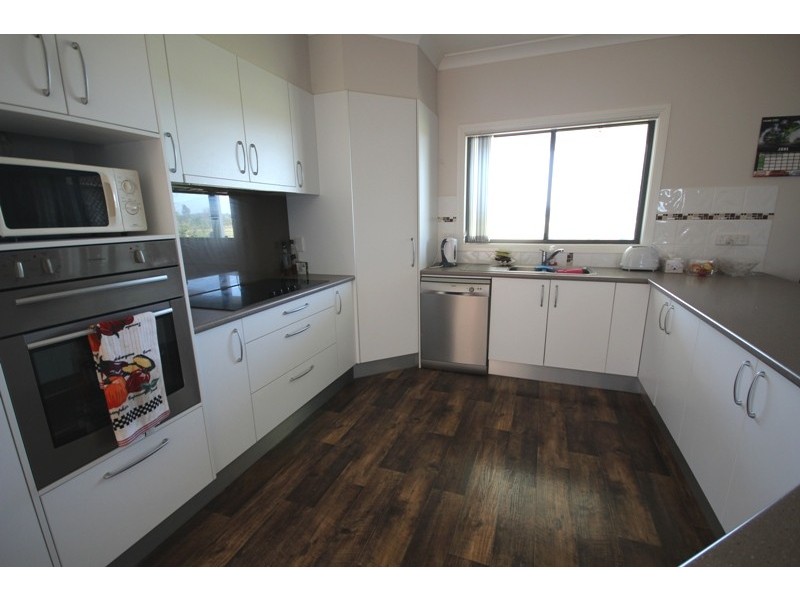 15 Old Bridge Road, Jones Island NSW 2430