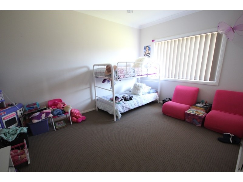 15 Old Bridge Road, Jones Island NSW 2430