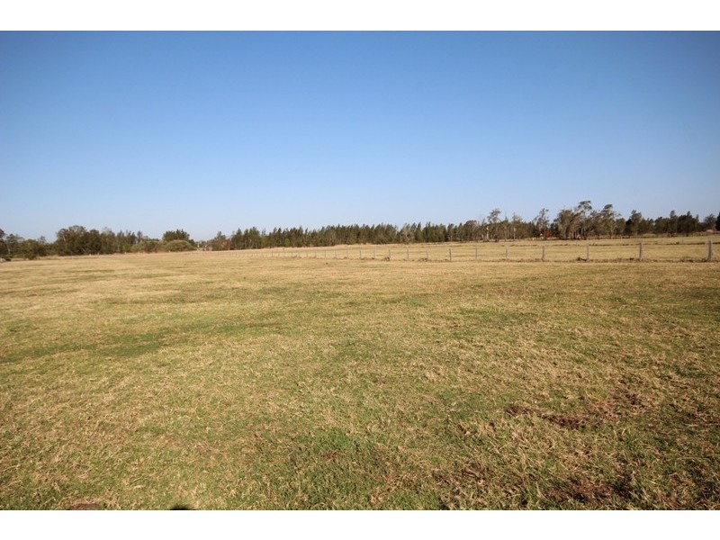 15 Old Bridge Road, Jones Island NSW 2430