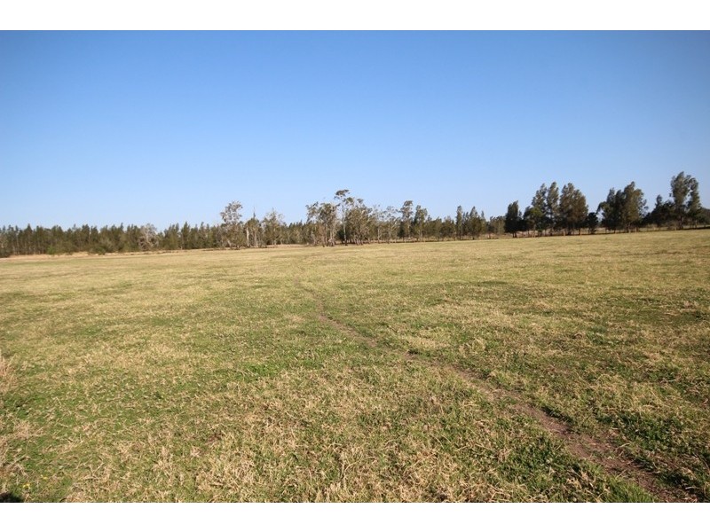 15 Old Bridge Road, Jones Island NSW 2430
