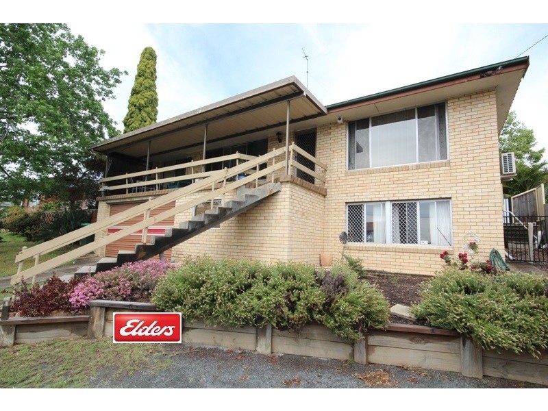 8 Gleeson Crescent, Taree NSW 2430