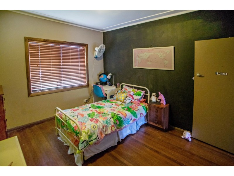 8 McLaughlin Avenue, Taree NSW 2430